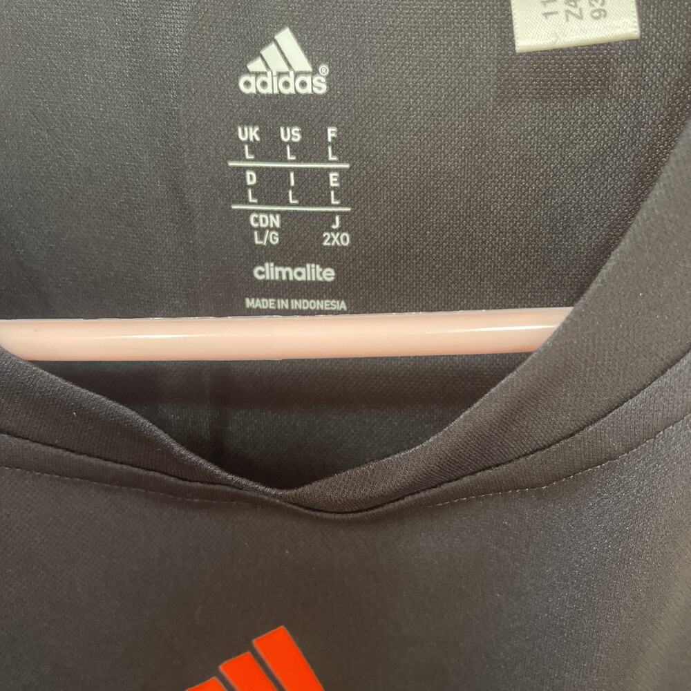 Adidas Mens Sz L Jersey T-Shirt Black With Red Climalite Breathable Lightweight - Picture 2 of 7